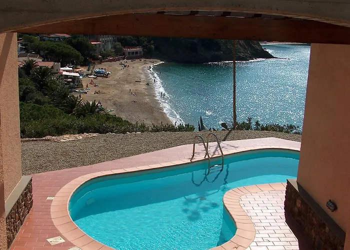 Cala Dei Peducelli 4* カポリーヴェリ