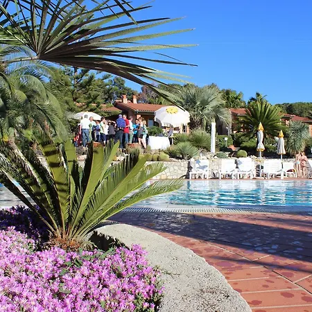 Cala Dei Peducelli Apart-hotel 4*