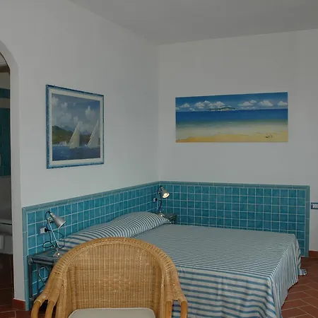 Cala Dei Peducelli Apart-hotel 4*